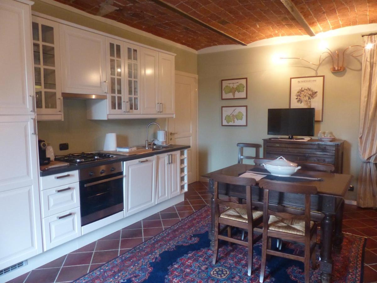Villa Crissante La Morra Kamer foto